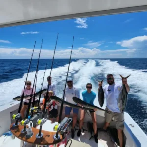 Catch Roosterfish & Snapper - Inshore Fishing